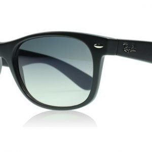 Ray-Ban 2132 Wayfarer 2132 601S78 Musta Aurinkolasit