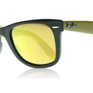 Ray-Ban 2140 Wayfarer 2140 117393 Musta-vihreä Aurinkolasit