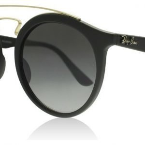 Ray-Ban 4256 601ST3 Matta musta Aurinkolasit