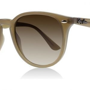 Ray-Ban 4259 616613 Ruskea Aurinkolasit