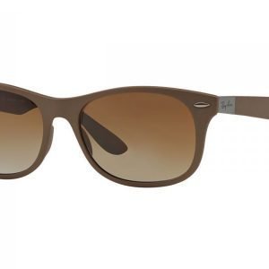 Ray-Ban New Wayfarer Liteforce RB4207 6033T5 Aurinkolasit